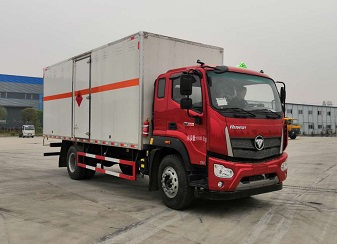 程力威牌CLW5180XRQB6型易燃氣體廂式運輸車