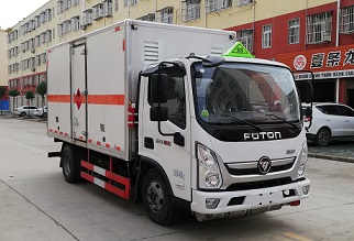 程力威牌CLW5040XRQB6型易燃氣體廂式運輸車